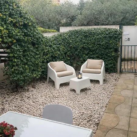Aparthotel Casale La Zagara 3*
