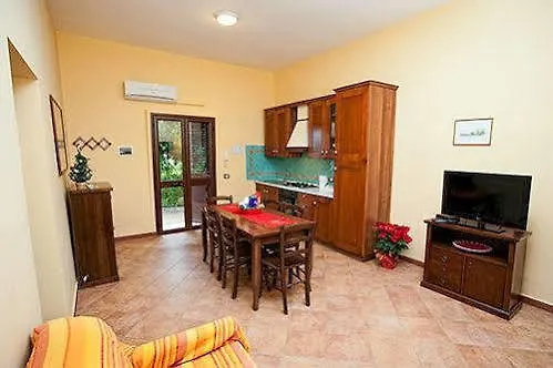 Casale La Zagara Aparthotel 3*
